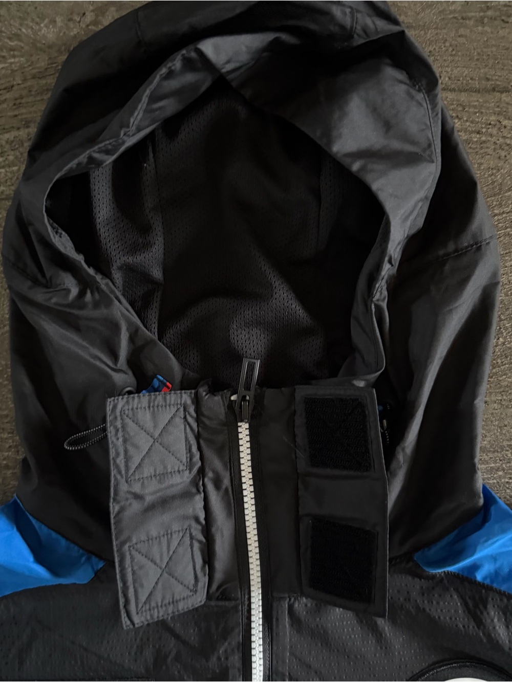 Puma x BMW Motorsport Black & Blue Hooded Windbreaker Jacket - Picture 3 of 9